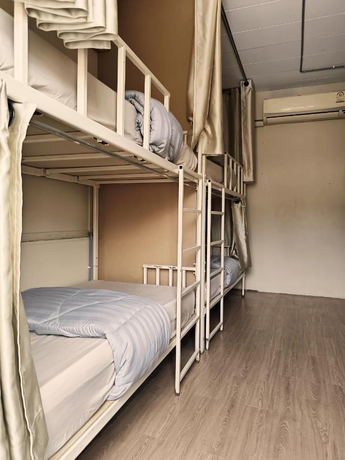 Youyen Hostel กรุงเทพมหานคร ภายนอก รูปภาพ