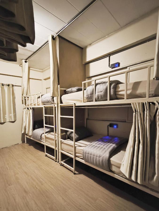 Youyen Hostel กรุงเทพมหานคร ภายนอก รูปภาพ