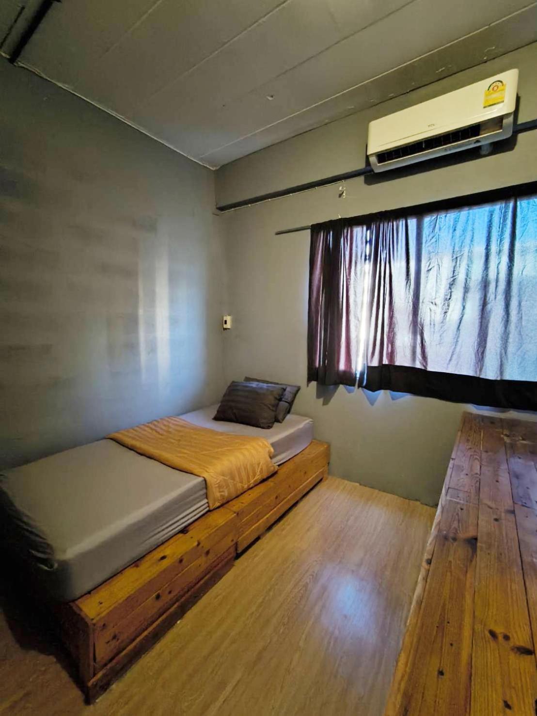 Youyen Hostel กรุงเทพมหานคร ภายนอก รูปภาพ