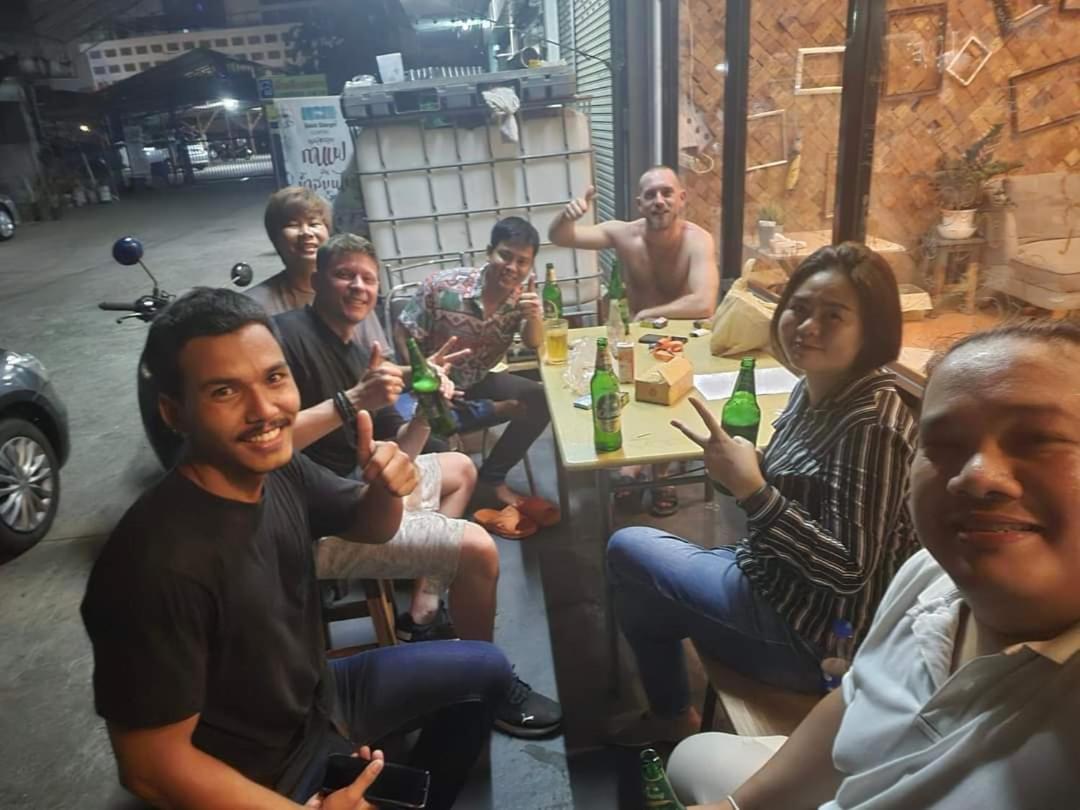 Youyen Hostel กรุงเทพมหานคร ภายนอก รูปภาพ
